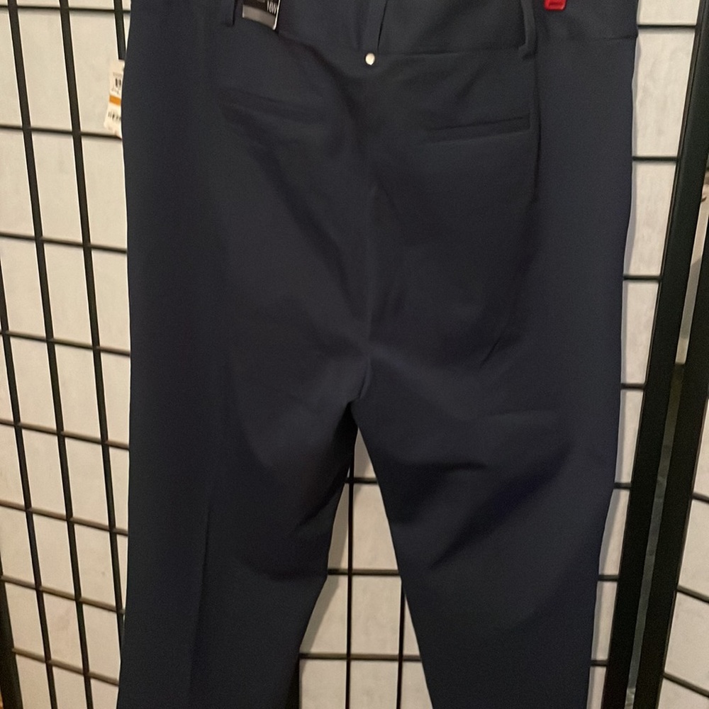 Capris - Picture 2 of 5